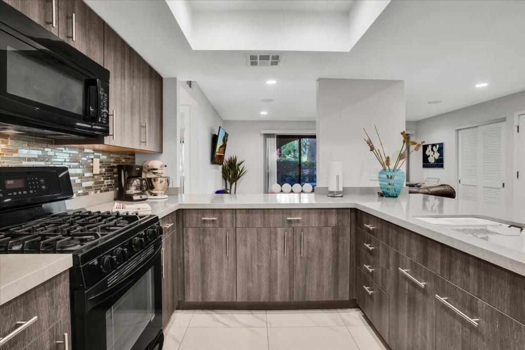200 E Racquet Club Road #31