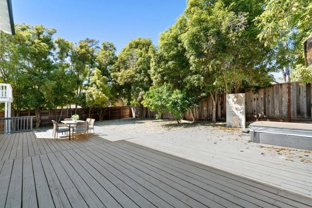 607 Saint Andrews Drive, Aptos CA: https://media.crmls.org/mediaz/a5ea4ac4-f22a-437d-a097-38368a9bfd24.jpg