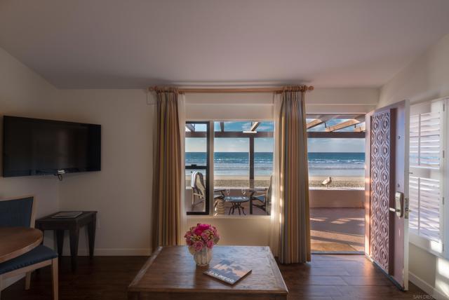 2000 Spindrift Drive, La Jolla CA: https://media.crmls.org/mediaz/a5ea4d50-3abe-4356-b58b-f7f0867c6657.jpg