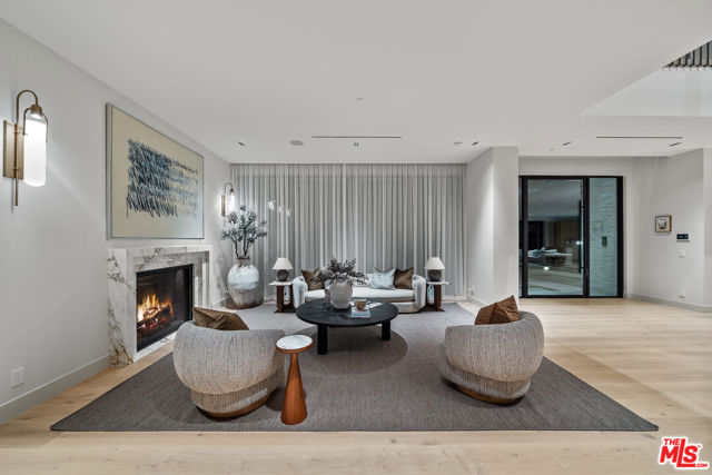 10950 Verano Road, Los Angeles CA: https://media.crmls.org/mediaz/a5eaad39-0807-47bb-9923-f44fd683d993.jpg