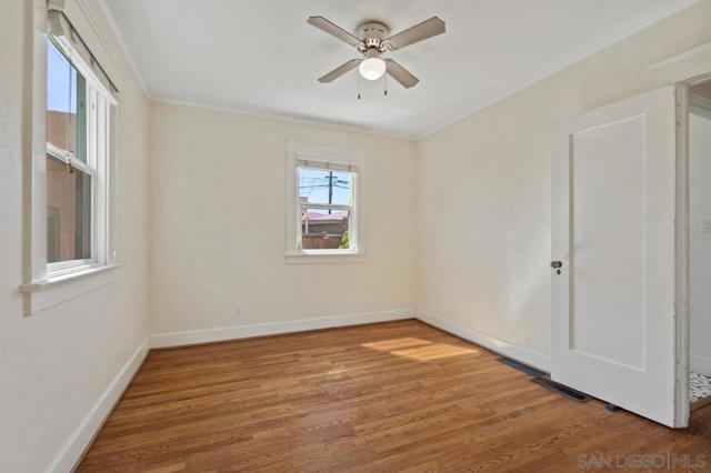 Image 17 of 58 For 4526 Kensington Dr