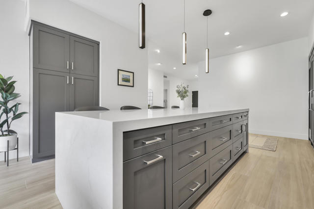 79754 Arnold Palmer, La Quinta CA: https://media.crmls.org/mediaz/a5eada87-192d-4e8f-ada5-6ae52fd0cd99.jpg
