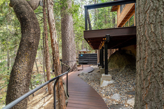 24542 Fern Valley Road, Idyllwild CA: https://media.crmls.org/mediaz/a5eb4220-191c-49f4-a6fe-3772c99b90a9.jpg