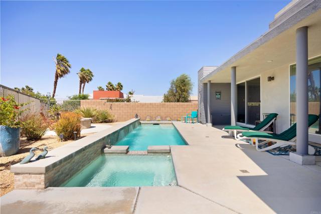 Detail Gallery Image 27 of 51 For 4495 Vantage Ln, Palm Springs,  CA 92262 - 3 Beds | 3/1 Baths