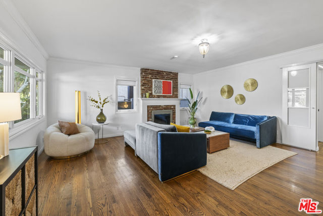 505 Panama Avenue, Long Beach CA: https://media.crmls.org/mediaz/a5ec48e2-2c60-41f1-92f6-07a5073cf83c.jpg