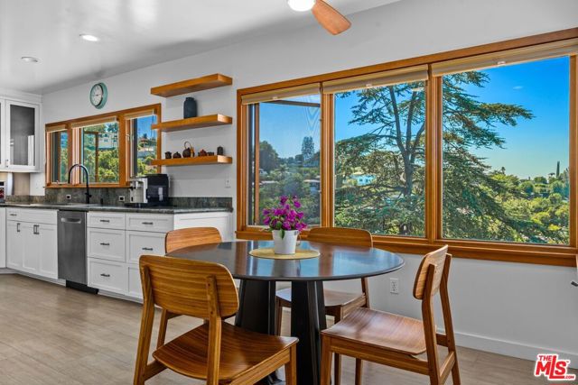 13201 Cheltenham Drive, Sherman Oaks CA: https://media.crmls.org/mediaz/a5ec823f-503e-40f6-982d-13ab90c6a600.jpg