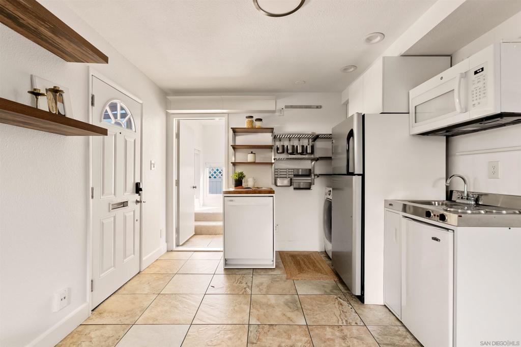 1828 Cable St - photo 18