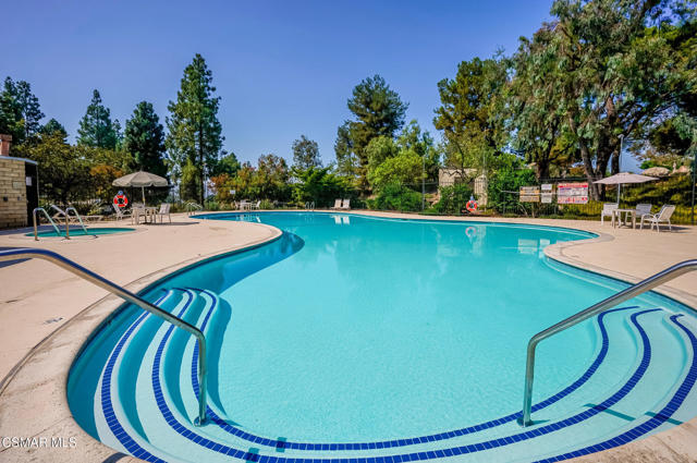 3011 Marigold Place, Thousand Oaks CA: https://media.crmls.org/mediaz/a5ecfcff-4cbd-4b14-8587-5cfa1af6d35d.jpg