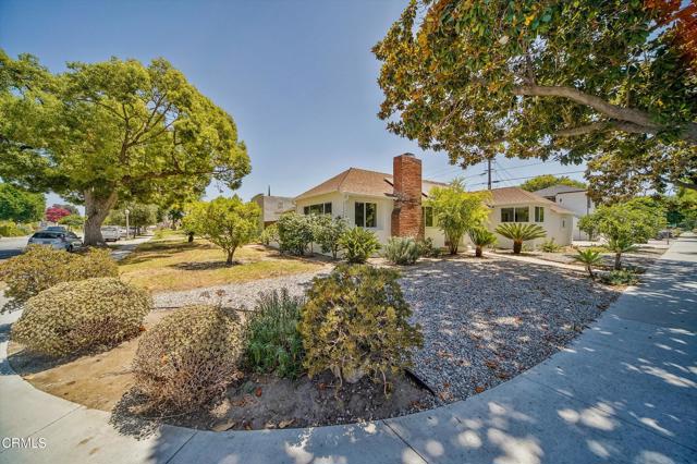 838 Highland Avenue, Glendale CA: https://media.crmls.org/mediaz/a5ed393d-dcda-49f1-a0d5-6d3087678bd1.jpg