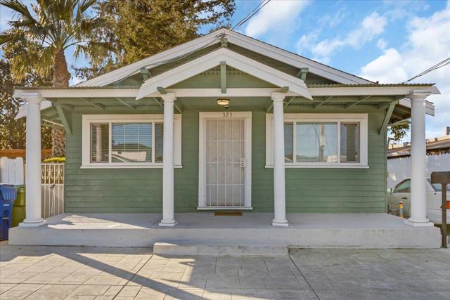 323 Rutland, San Jose CA: https://media.crmls.org/mediaz/a5ed7f7f-8826-42cc-97ce-6b157fbae749.jpg