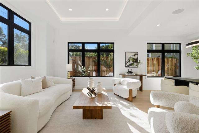 852 La Para Avenue, Palo Alto CA: https://media.crmls.org/mediaz/a5ed7f9e-ad1e-4418-9f84-7724c5aebd18.jpg