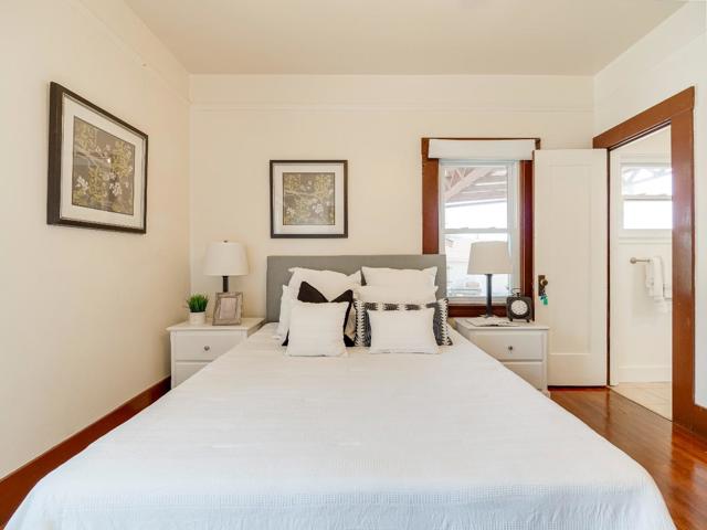 906 West Street, Hollister CA: https://media.crmls.org/mediaz/a5ee26dd-702c-4210-b969-aa90d67a49eb.jpg