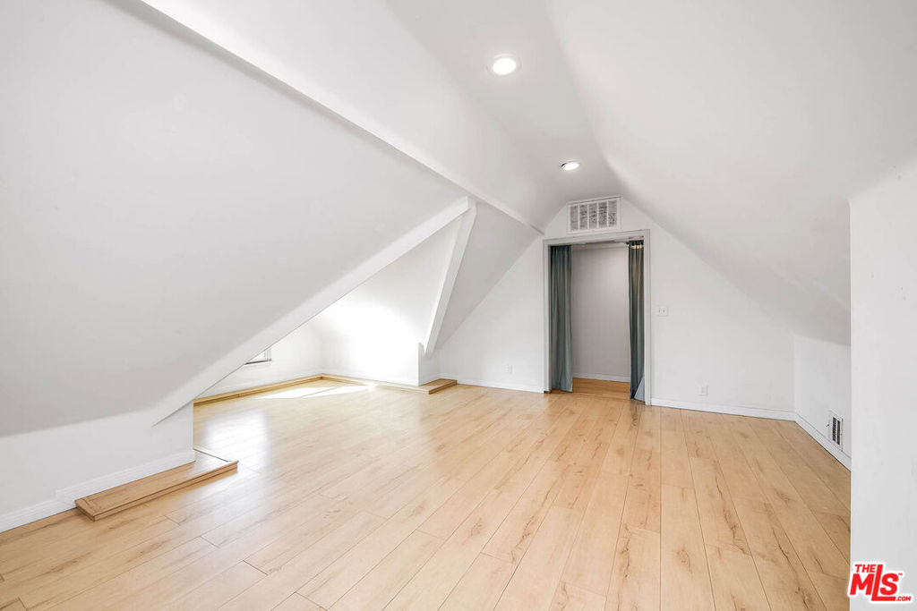 MLS #26876481 image #32
