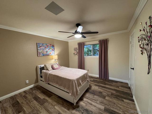 5553 Scenic View Dr, Yorba Linda CA: https://media.crmls.org/mediaz/a5ef56ea-b53e-4c89-8d9f-729eadf063dd.jpg