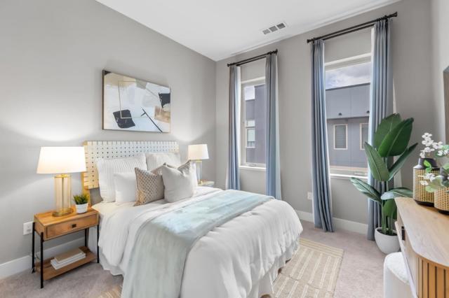 708 Thayer, Foster City CA: https://media.crmls.org/mediaz/a5ef8176-cca5-4792-acd0-6f0ebcbb969d.jpg