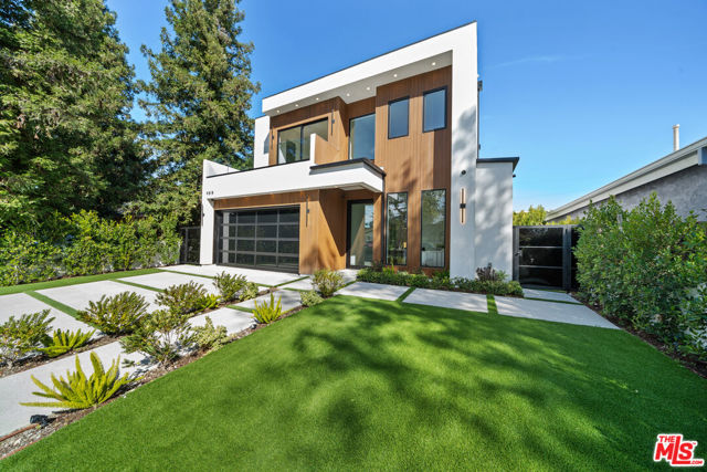 4818 Norwich Avenue, Sherman Oaks CA: https://media.crmls.org/mediaz/a5efbe12-8ce0-4003-8b89-0d47c5f1879b.jpg