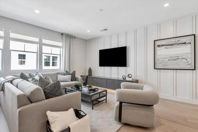 186 Oak Circle, Walnut Creek CA: https://media.crmls.org/mediaz/a5f12ef9-8f04-46b4-8f97-8911cfb0a438.jpg