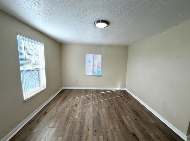 Image 16 of 26 For 324 Idora Ave