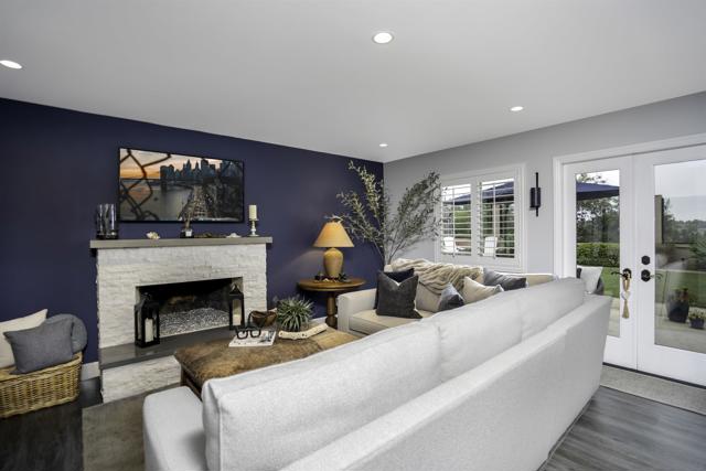 13349 Portofino Dr, Del Mar CA: https://media.crmls.org/mediaz/a5f2c0b5-5fd9-4f31-9a2a-99d262b165d7.jpg