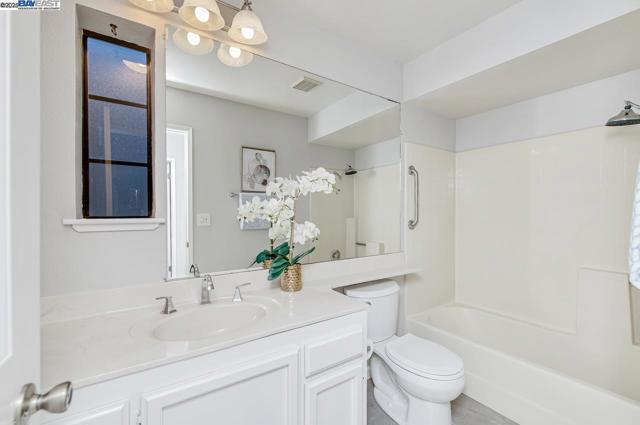 2030 Canyon Woods Drive, San Ramon CA: https://media.crmls.org/mediaz/a5f3db74-219b-4f70-8d12-8bf1d0c09153.jpg