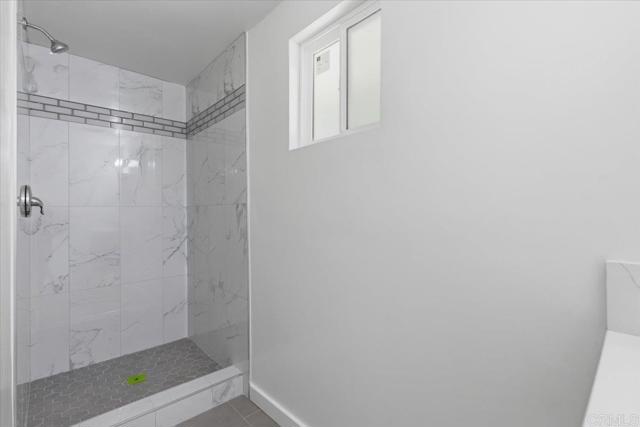 Detail Gallery Image 9 of 48 For 843 Alvin St, San Diego,  CA 92114 - 6 Beds | 4 Baths