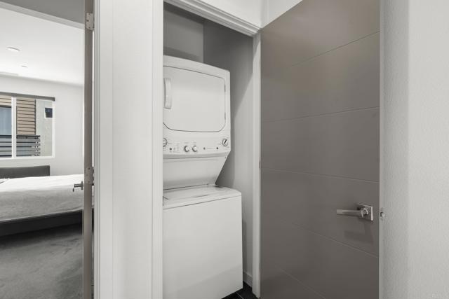 Detail Gallery Image 21 of 57 For 2563 State St, Carlsbad,  CA 92008 - 2 Beds | 2/2 Baths