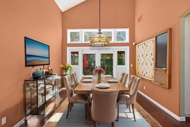 5233 Boulder Ct, Concord CA: https://media.crmls.org/mediaz/a5f58e08-ff39-4a0f-90e1-bea34fa6373d.jpg