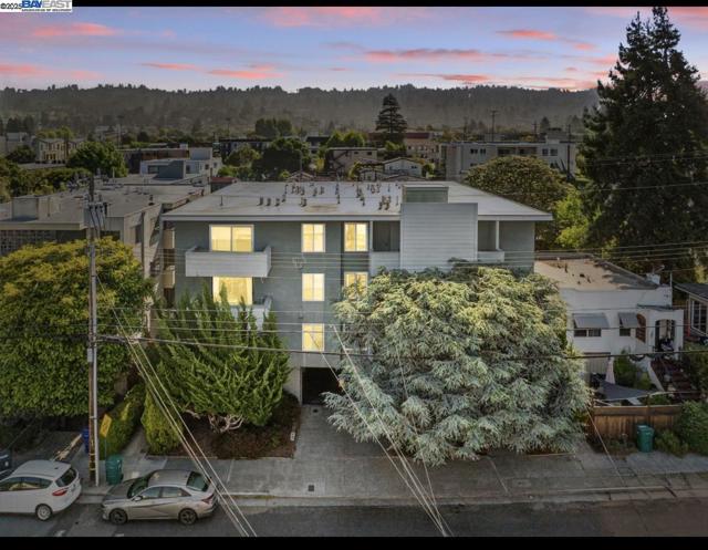 415 Cornell Ave, Albany CA: https://media.crmls.org/mediaz/a5f5cc7f-d58f-4580-9599-77d0b1b9020d.jpg