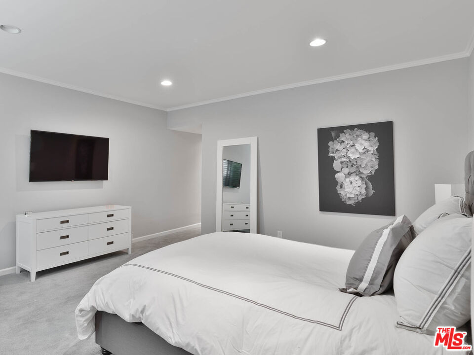 MLS #26856331 image #15