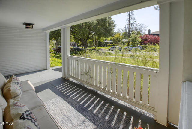 662 S El Molino Avenue, Pasadena CA: https://media.crmls.org/mediaz/a5f5f69d-6aa0-4e93-aa2d-eb53658fd686.jpg
