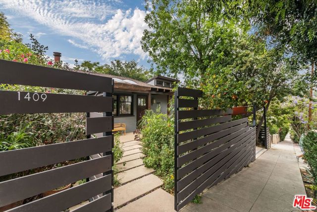 1409 Waterloo Street, Los Angeles CA: https://media.crmls.org/mediaz/a5f63290-a133-4e74-b6b1-371ae5b52959.jpg