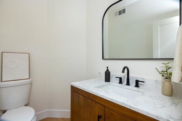 Detail Gallery Image 14 of 39 For 324 Avenida De Las Rosas, Encinitas,  CA 92024 - 4 Beds | 2/1 Baths