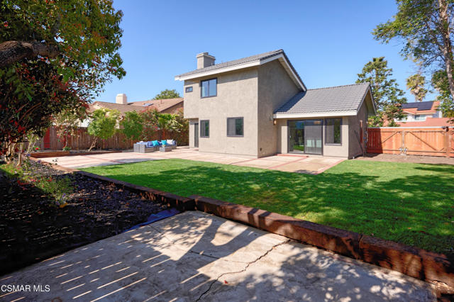 574 Nicole Drive, Newbury Park CA: https://media.crmls.org/mediaz/a5f667d8-b0b6-43c9-a56f-53824a4d442f.jpg
