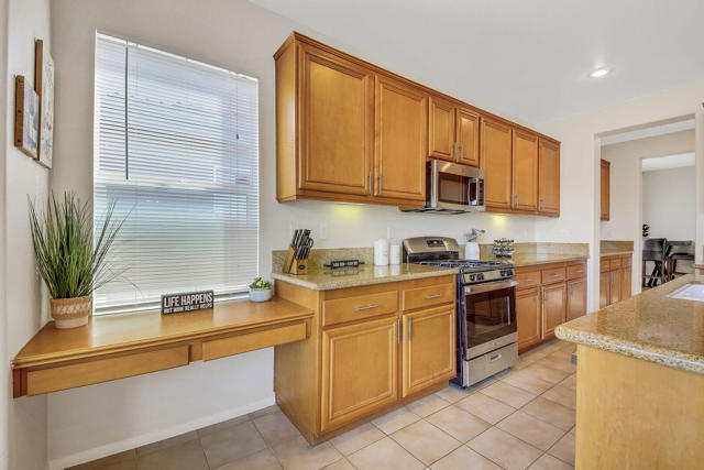 49398 Sherman Drive, Indio CA: https://media.crmls.org/mediaz/a5f77572-1b35-4cb5-ad87-581d018f6f57.jpg