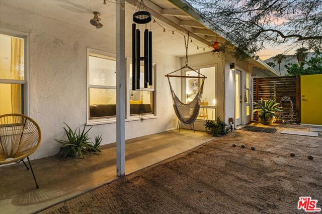 3963 E Calle San Antonio, Palm Springs, CA 92264
