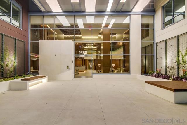 1388 Kettner Blvd, San Diego CA: https://media.crmls.org/mediaz/a5f8b0a5-6579-4708-92a1-12e6c3da2abf.jpg