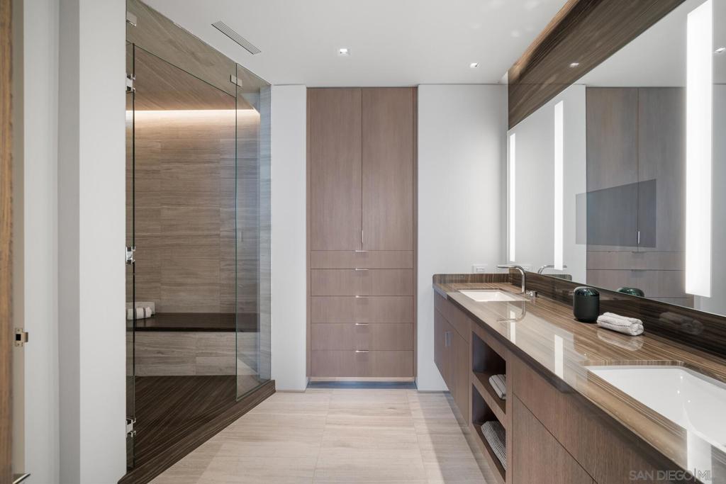 MLS #250032059SD image #21