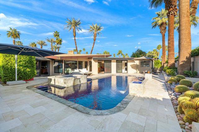 45371 Rancho Palmeras Drive, Indian Wells CA: https://media.crmls.org/mediaz/a5f97579-f570-412a-b614-05145219d087.jpg