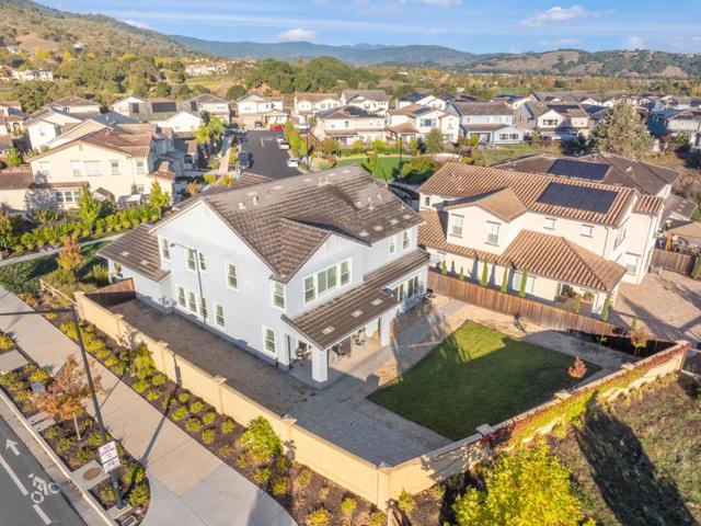 1591 Vinsanto Court, Gilroy CA: https://media.crmls.org/mediaz/a5fa2e3c-4a93-413e-b8d7-746e9483aa6d.jpg