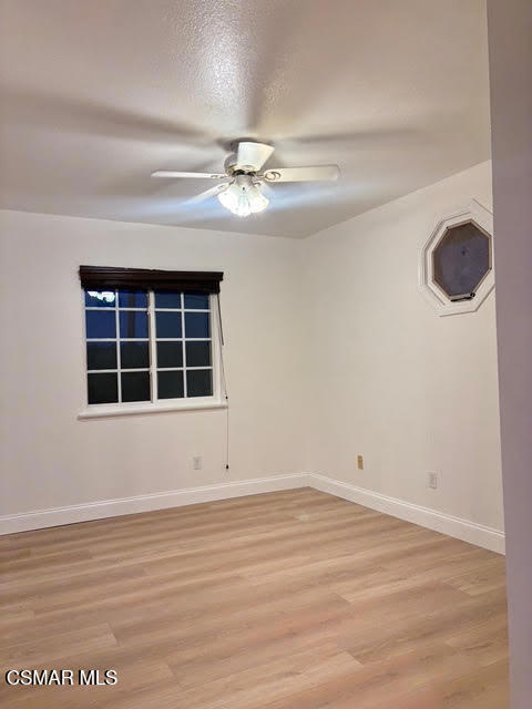 161 Teasdale Street, Thousand Oaks CA: https://media.crmls.org/mediaz/a5fa62b5-8035-4e6e-b728-612c63a07088.jpg