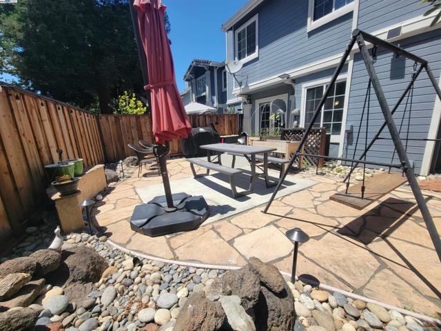 1789 Corte Sueno, Livermore CA: https://media.crmls.org/mediaz/a5fa7475-703d-4428-9dcb-e3d0eb0f065a.jpg