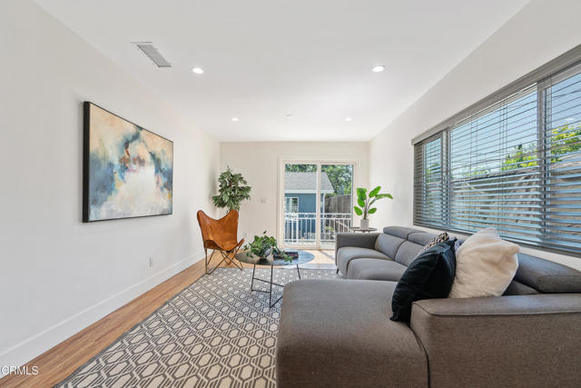 1015 Nolden Street, Highland Park CA: https://media.crmls.org/mediaz/a5fabc08-d03a-4e06-b682-1ce7f9ddbfab.jpg