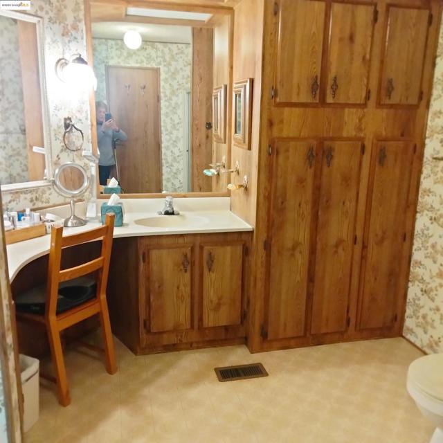 45 Mark Lane, Antioch CA: https://media.crmls.org/mediaz/a5fabcd4-6be3-4675-a57d-0789e8b781f1.jpg