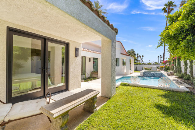 75465 Montecito Drive, Indian Wells CA: https://media.crmls.org/mediaz/a5fb3b3e-ebea-4c28-ab28-4bce3bc51503.jpg