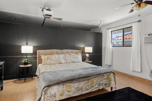1489 E Francis Drive, Palm Springs CA: https://media.crmls.org/mediaz/a5fb9a6c-1526-4b5c-9544-6108c5ffaa50.jpg