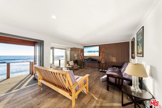 43000 Pacific Coast Highway, Malibu CA: https://media.crmls.org/mediaz/a5fb9bde-229d-4ce8-b26f-6ed5f0b8d538.jpg