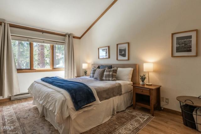 435 Lakeview Boulevard, Mammoth Lakes CA: https://media.crmls.org/mediaz/a5fbb0fa-c9ef-4553-96d4-f38c3a76d54f.jpg
