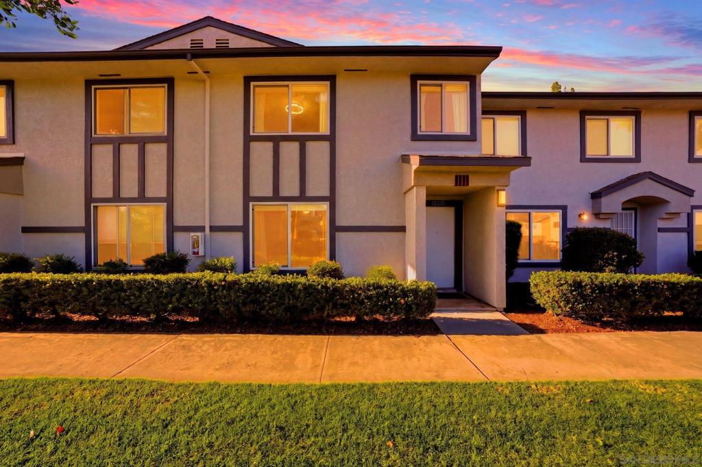 10320 Del Coronado Ln