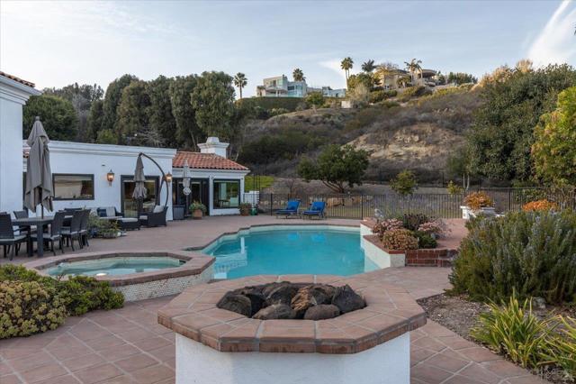 Image 40 of 62 For 14891 De La Valle Pl