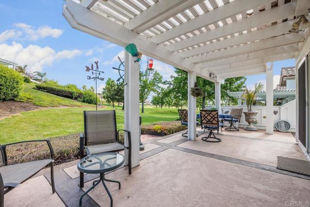 5015 Alicante Way, Oceanside CA: https://media.crmls.org/mediaz/a5fc4745-a7b2-4593-bd5b-61d1a69c4afc.jpg